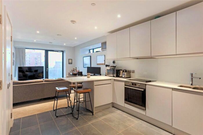 2 Bedroom Flat To Rent In Local Blackfriars, Bury Street, Salford, M3