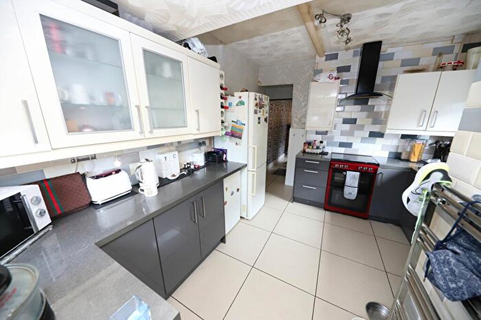 3 Bedroom Terraced House For Sale In Gadlys Road, Aberdare, CF44