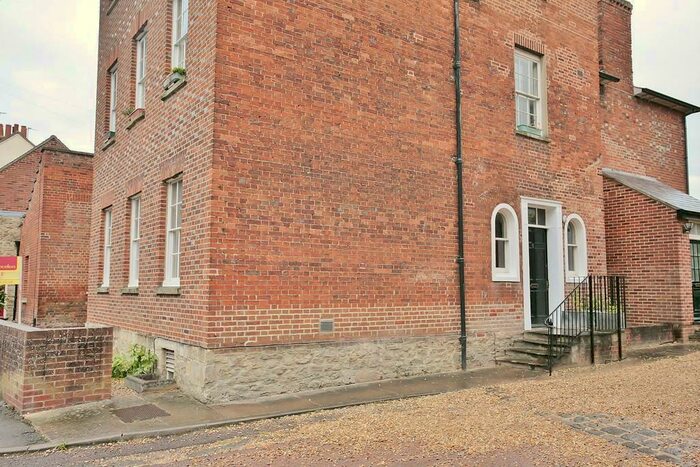 1 Bedroom Apartment To Rent In Flat Morland Court, OX14