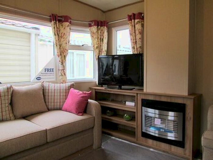 2 Bedroom Lodge For Sale In Harcombe Cross, Chudleigh, Devon, TQ13