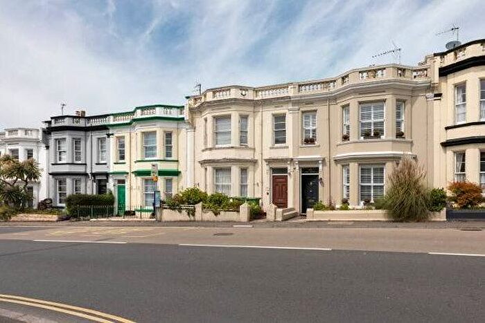 4 Bedroom Property To Rent In Babbacombe Road, Torquay, TQ1