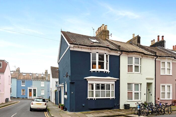 3 Bedroom End Of Terrace House To Rent In Bute Street, Brighton, BN2
