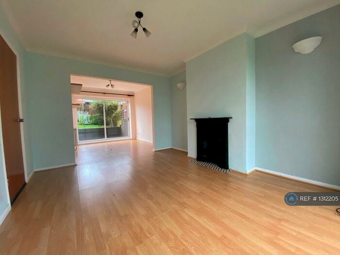 3 Bedroom Semi-Detached House To Rent In Goldcrest Road, Chipping Sodbury, Bristol, BS37