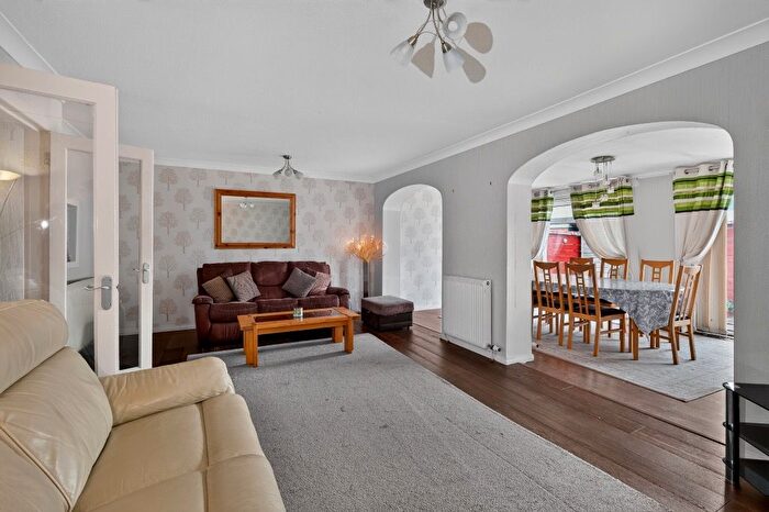 3 Bedroom Terraced House To Rent In Cleekim Drive, Duddingston, Edinburgh, EH15