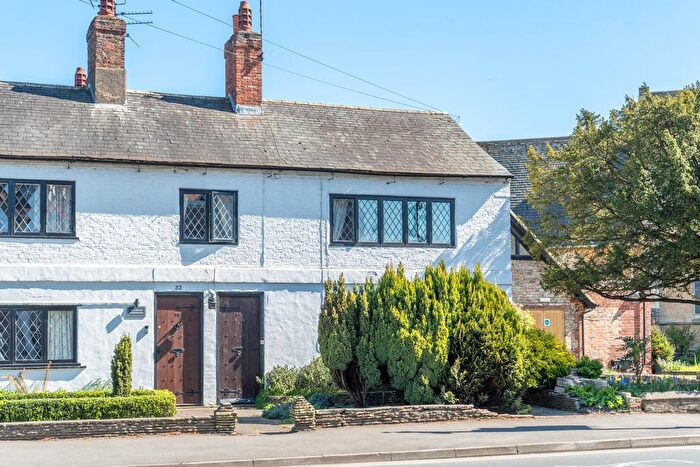 3 Bedroom Semi-Detached House For Sale In Tadcaster Road, Dringhouses, York, YO24