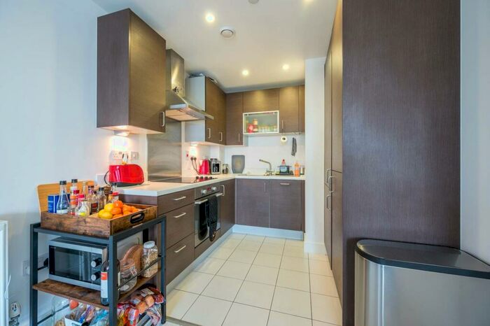 1 Bedroom Flat To Rent In Christian Street, Aldgate, London, E1