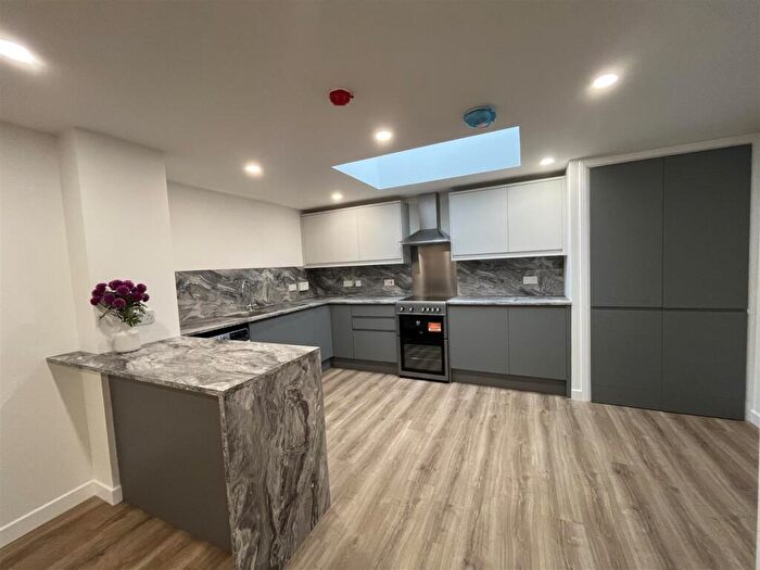 2 Bedroom Flat To Rent In Charterhouse Lane, Perth, PH2