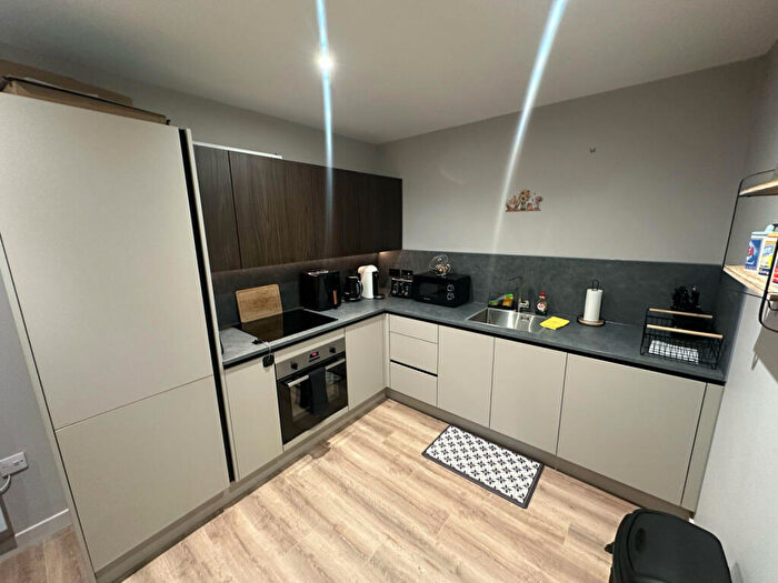 1 Bedroom Apartment To Rent In Northwood Street, Birmingham, B3