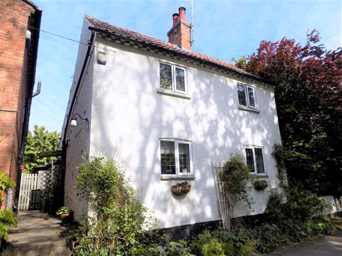 3 Bedroom Cottage For Sale In Kneeton Road, East Bridgford, NG13