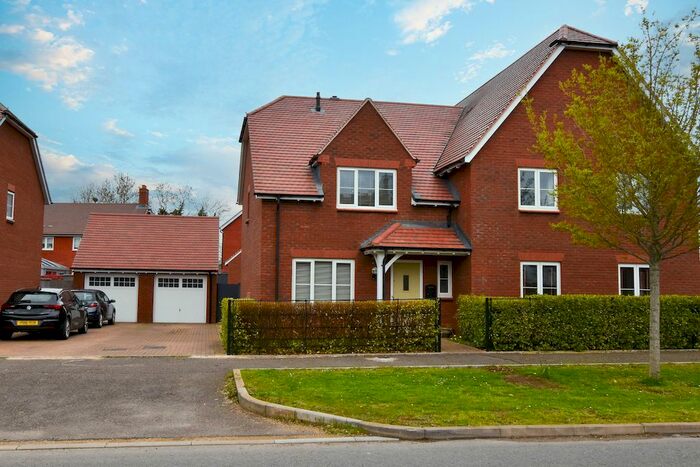 3 Bedroom End Of Terrace House To Rent In William Morris Way, Tadpole Garden Village, Swindon, SN25