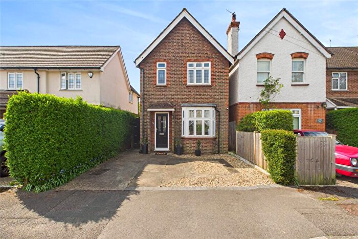 3 Bedroom Detached House For Sale In Russell Road, Horsell, Surrey, GU21