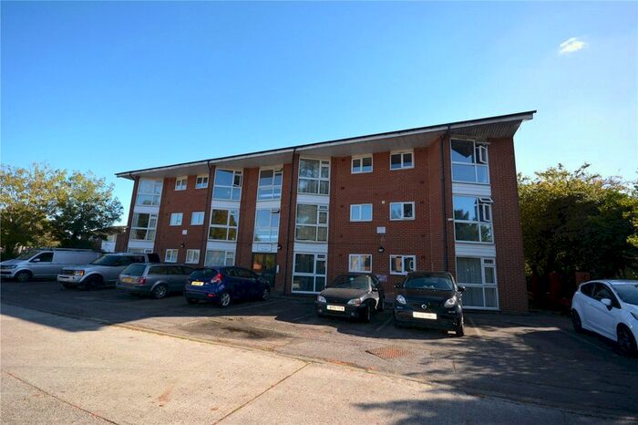 1 Bedroom Flat To Rent In Springbok House, Heycroft Way, CM2