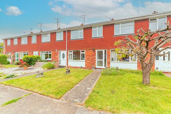 3 Bedroom Terraced House To Rent In Kennedy Drive, Pangbourne, RG8