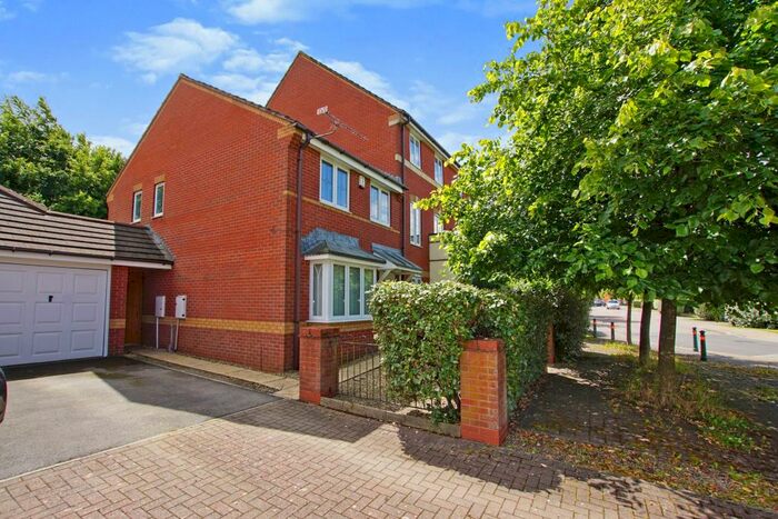 3 Bedroom House To Rent In Johnson Road, Emersons Green, BS16