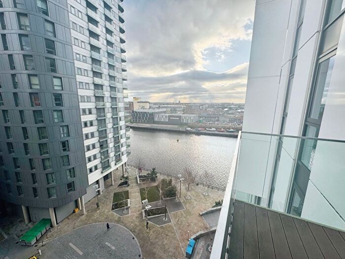 1 Bedroom Flat For Sale In Lightbox Blue, Media City Uk, Salford Quays, M50