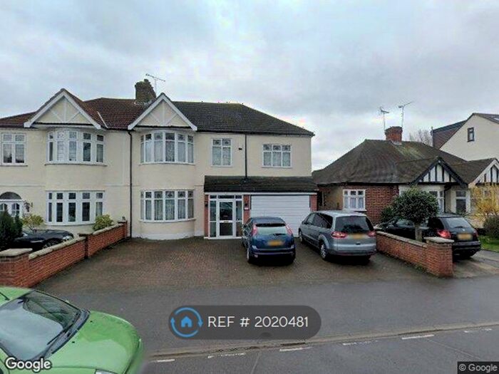 Studio To Rent In Ilford, Ilford, IG2