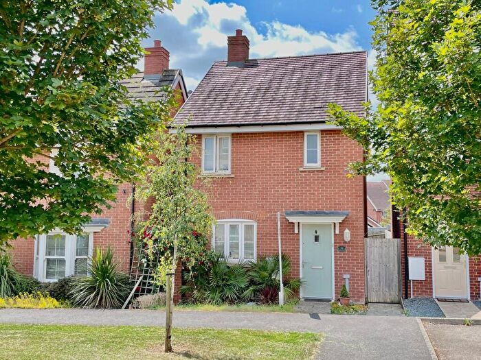 3 Bedroom Detached House For Sale In Montserrat Court, Bletchley, Milton Keynes, MK3