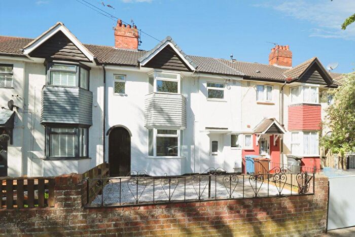 3 Bedroom Terraced House For Sale In Calvert Road, West Hull, HU5