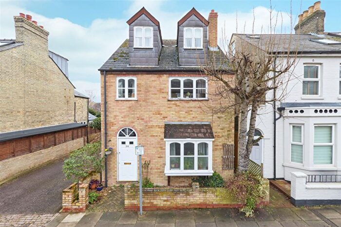 5 Bedroom Detached House For Sale In Abbey Road, Cambridge, CB5