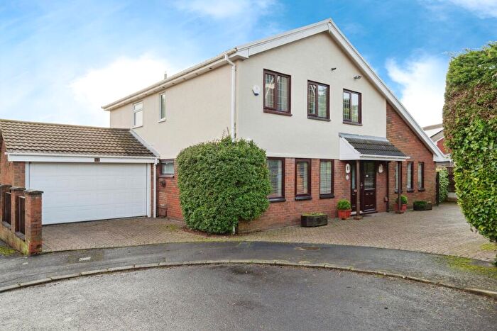 4 Bedroom Detached House For Sale In Bank Side, Westhoughton, Bolton, Greater Manchester, BL5
