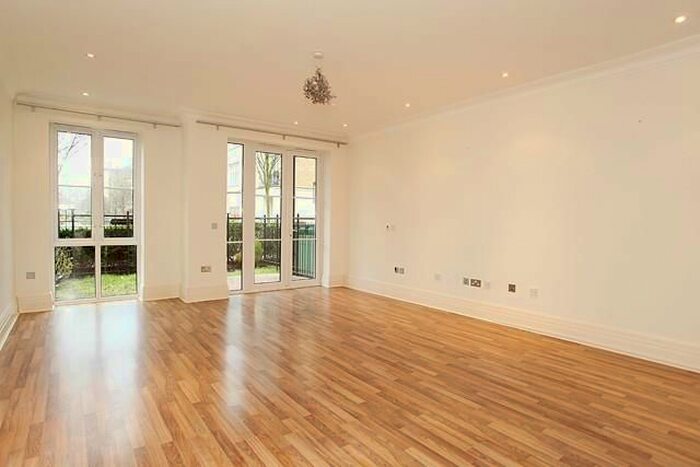 2 Bedroom Flat To Rent In Lavender House, Kew, TW9
