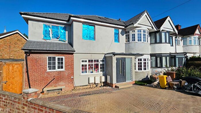 3 Bedroom Maisonette To Rent In Kings Road, Harrow, HA2