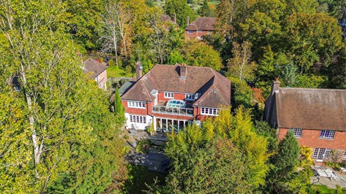 4 Bedroom Detached House For Sale In Balcombe Road, Haywards Heath, RH16