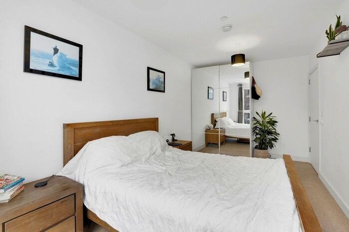 1 Bedroom Flat To Rent In Lowe House, Nine Elms Point, Nine Elms, London, SW8