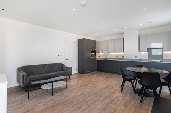 2 Bedroom Flat For Sale In Nest Way, Thamesmead East, SE2