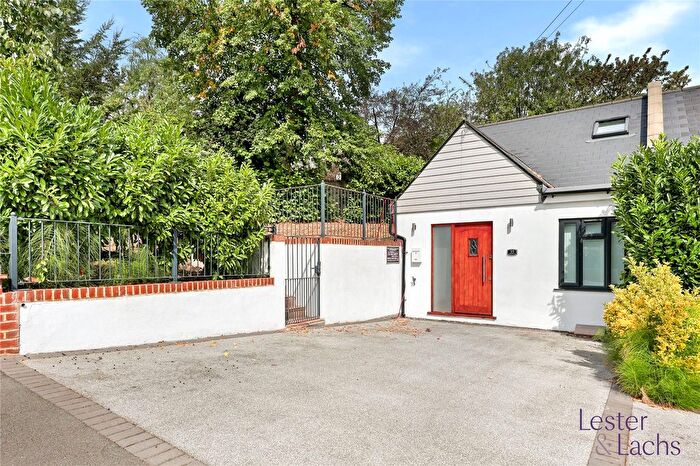 1 Bedroom Bungalow For Sale In Amberley Road, Buckhurst Hill, Essex, IG9