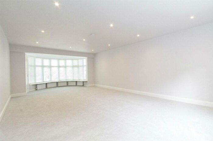 6 Bedroom Detached House For Sale In Traps Hill, Loughton, Essex, IG10