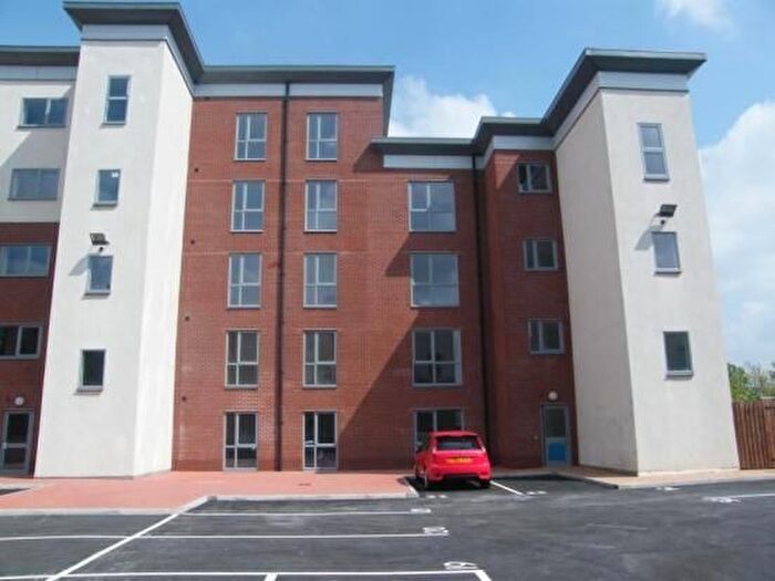 2 Bedroom Flat To Rent In St. Crispins Court, Mansfield, NG18
