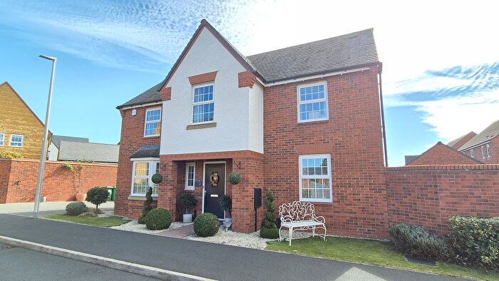 4 Bedroom Detached House For Sale In Hawtin End, Harbury, CV33