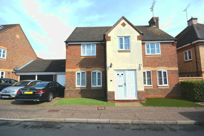 4 Bedroom Detached House To Rent In Beeleigh Link, Chelmer Village, CM2