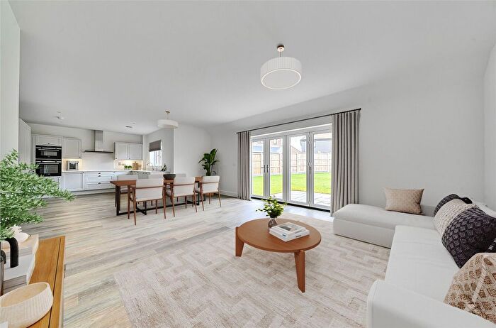 4 Bedroom Detached House For Sale In Lilly Wood Lane, Ashford Hill, Thatcham, RG19