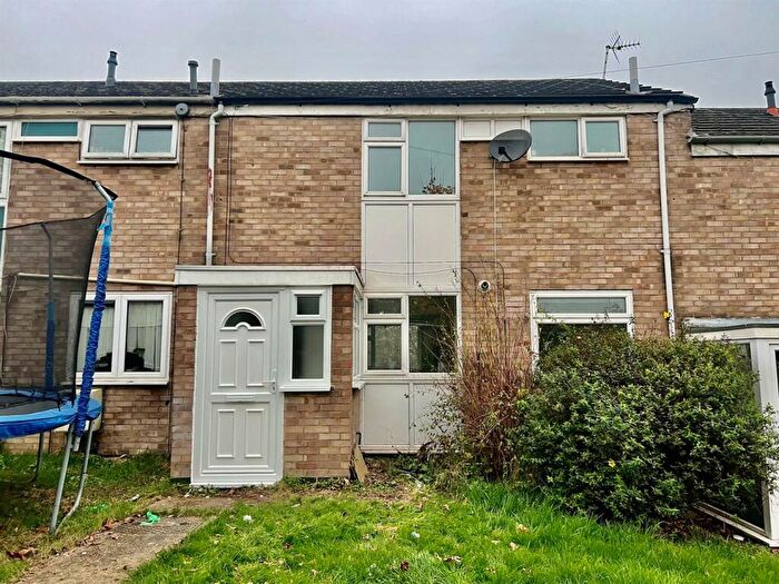 3 Bedroom Terraced House To Rent In Radstone Walk, Leicester, LE5