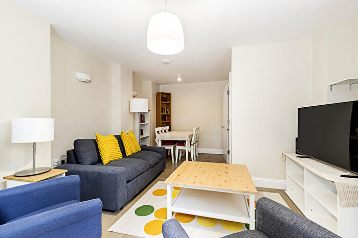 1 Bedroom Flat To Rent In Compayne Gardens, London, London, NW6