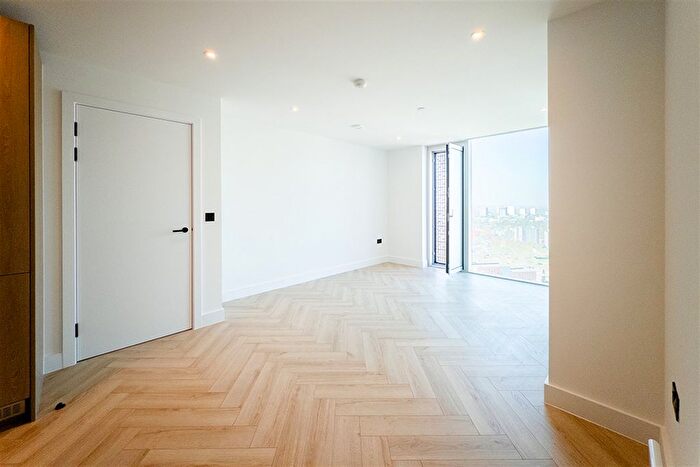 1 Bedroom Flat For Sale In Bankside, Colliers Yard, M3