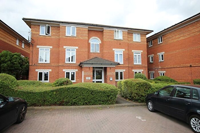 1 Bedroom Flat To Rent In Roffey Court Swynford Gardens, London, NW4