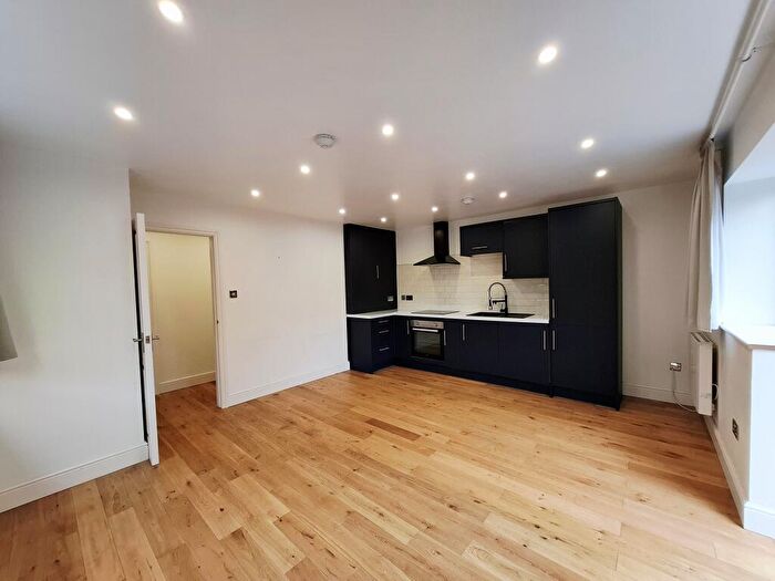 1 Bedroom Detached Bungalow To Rent In Mortimer Road, Mitcham, CR4