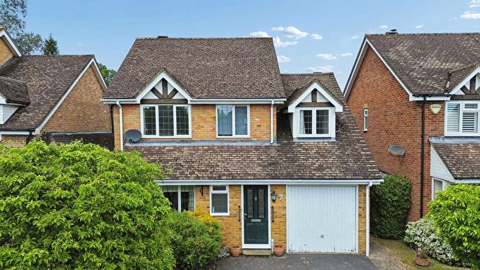 4 Bedroom Detached House For Sale In Brackenwood, Naphill, HP14