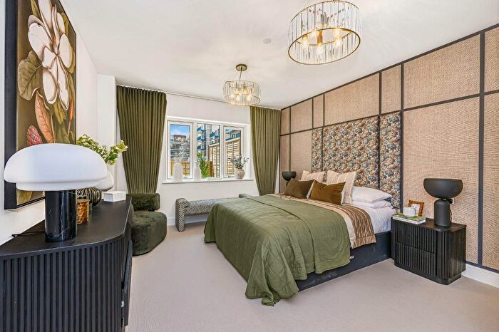 2 Bedroom Flat For Sale In Egerton Road, Twickenham, TW2