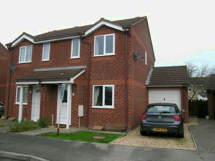 2 Bedroom Semi-Detached House To Rent In Clydesdale Close, Trowbridge, BA14