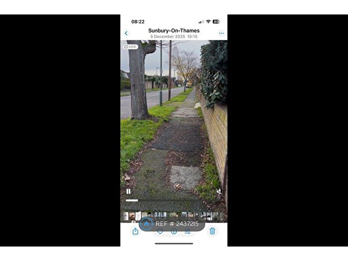 Studio To Rent In Sunbury On Thames, Sunbury, TW16