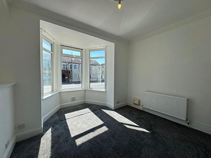 1 Bedroom Flat To Rent In Flat, Holderness Road, Hull, HU8