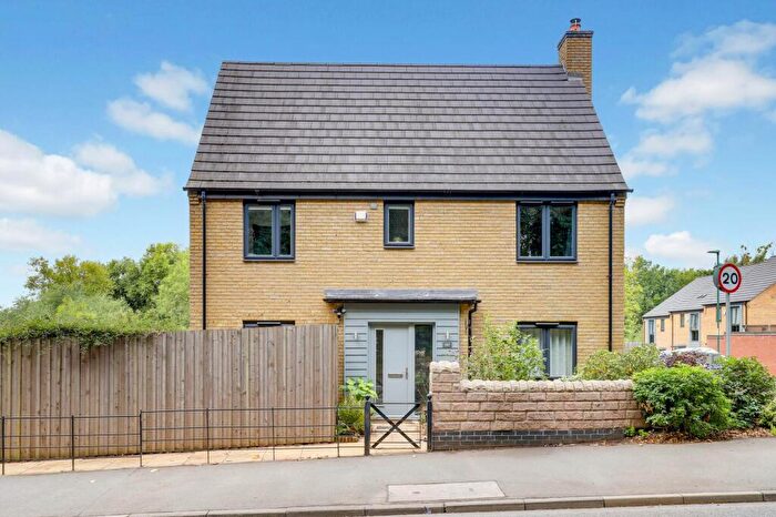 4 Bedroom Detached House For Sale In Bestwood Road, Nottingham, NG6