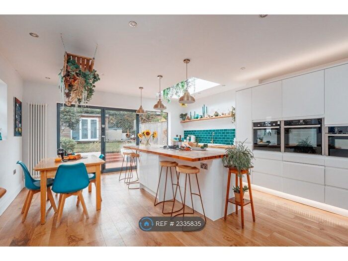 3 Bedroom Detached House To Rent In Mayfield Avenue, Poole, BH14