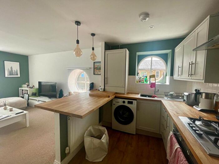 2 Bedroom Flat To Rent In Craven Mews, Skipton, Yorkshire, BD23