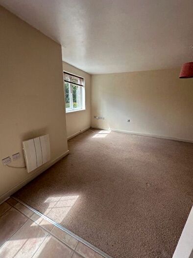 1 Bedroom Flat To Rent In Woodland Drive, Middleton, Leeds, LS10