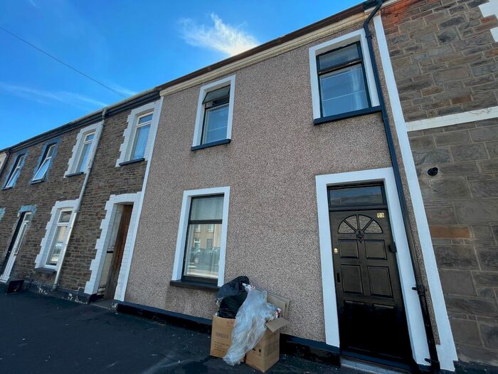 4 Bedroom Terraced House To Rent In Cathays Terrace, Cardiff, CF24